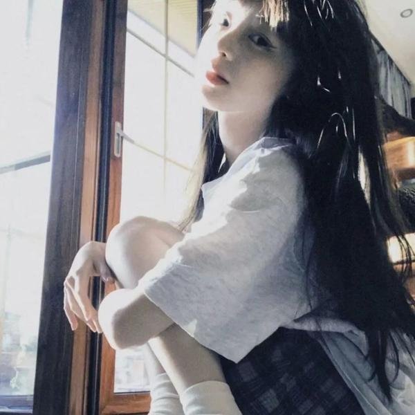 皮裘大衣女人